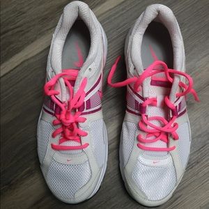 Nike women's dart 10